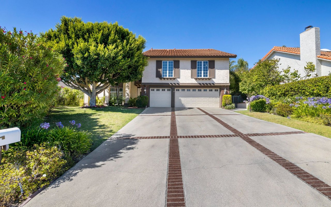 16 Quarterhorse Lane