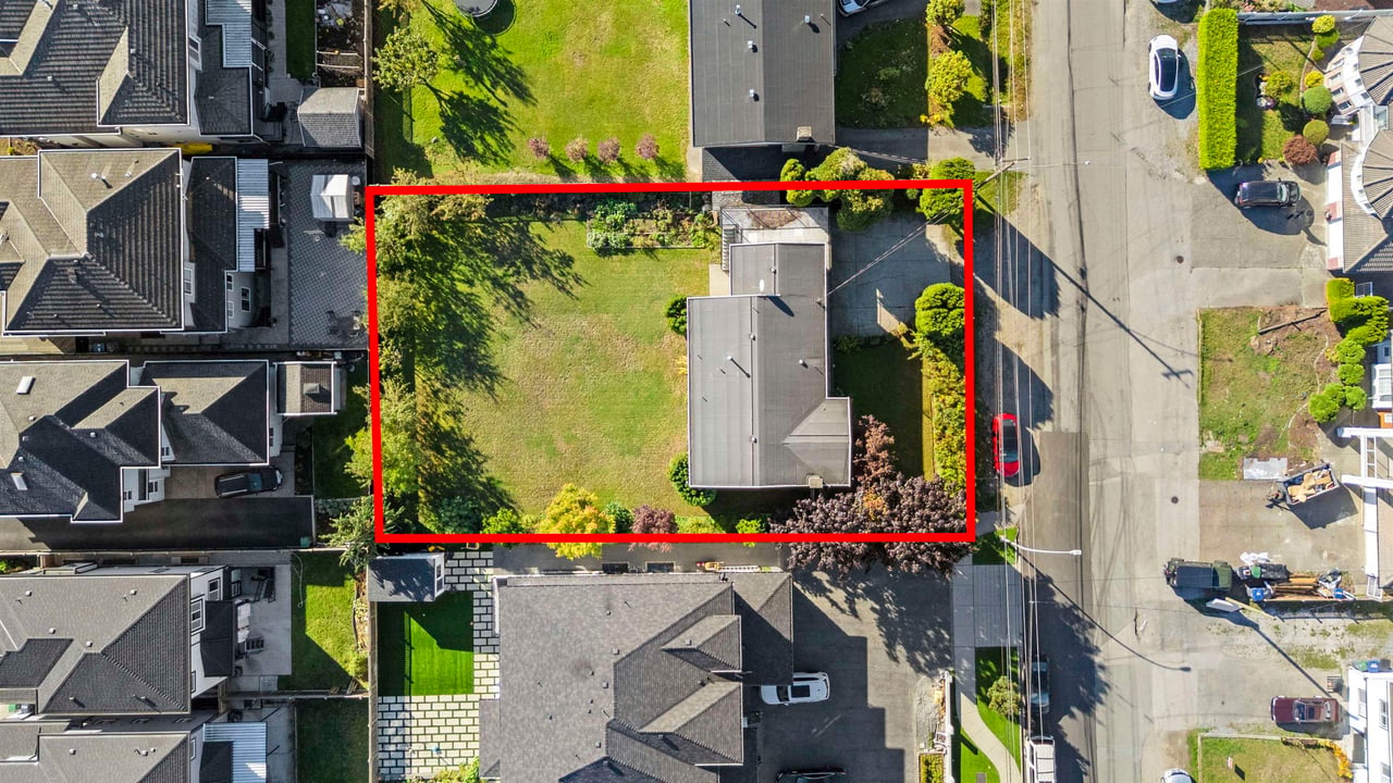 12178 97 Ave