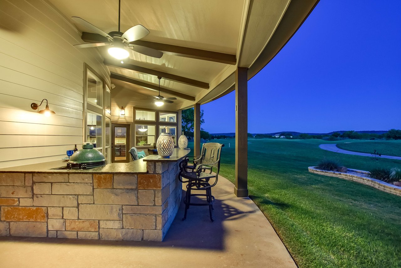 106 Meadow Bend Dr