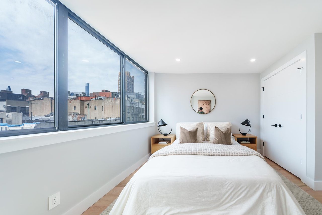 266 East 78th Street, Apt 3