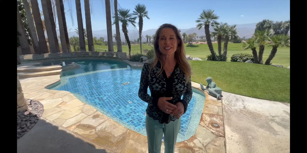 Lori Ebeling presents The Estates at Desert Springs