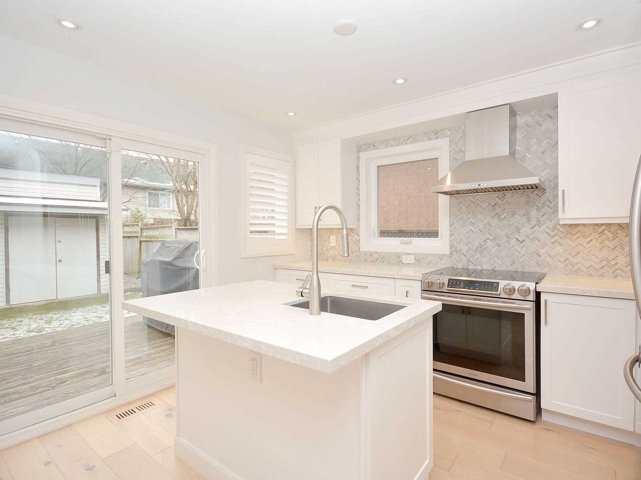 2772 Galleon Cres 