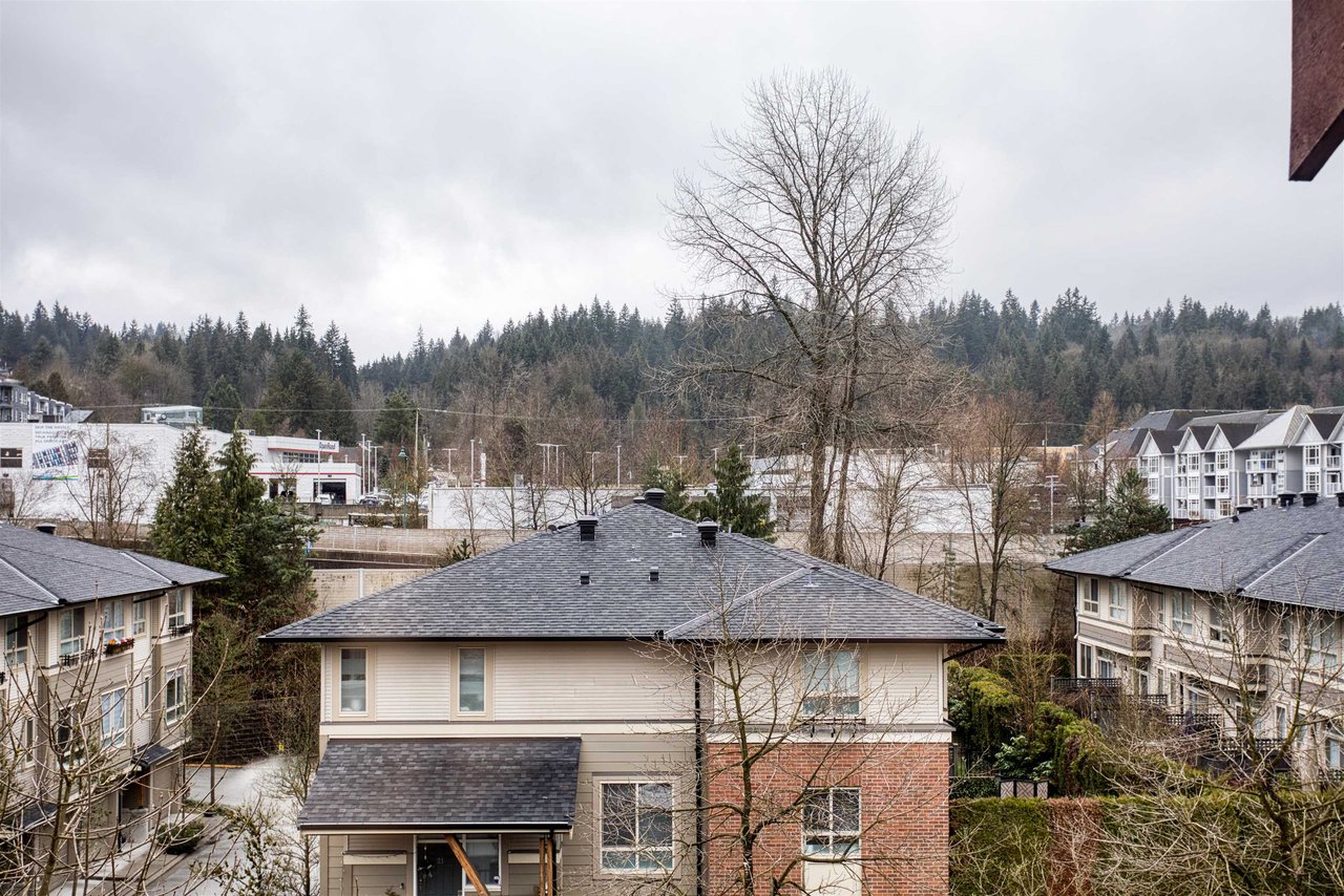 407-200 Klahanie Drive, Port Moody