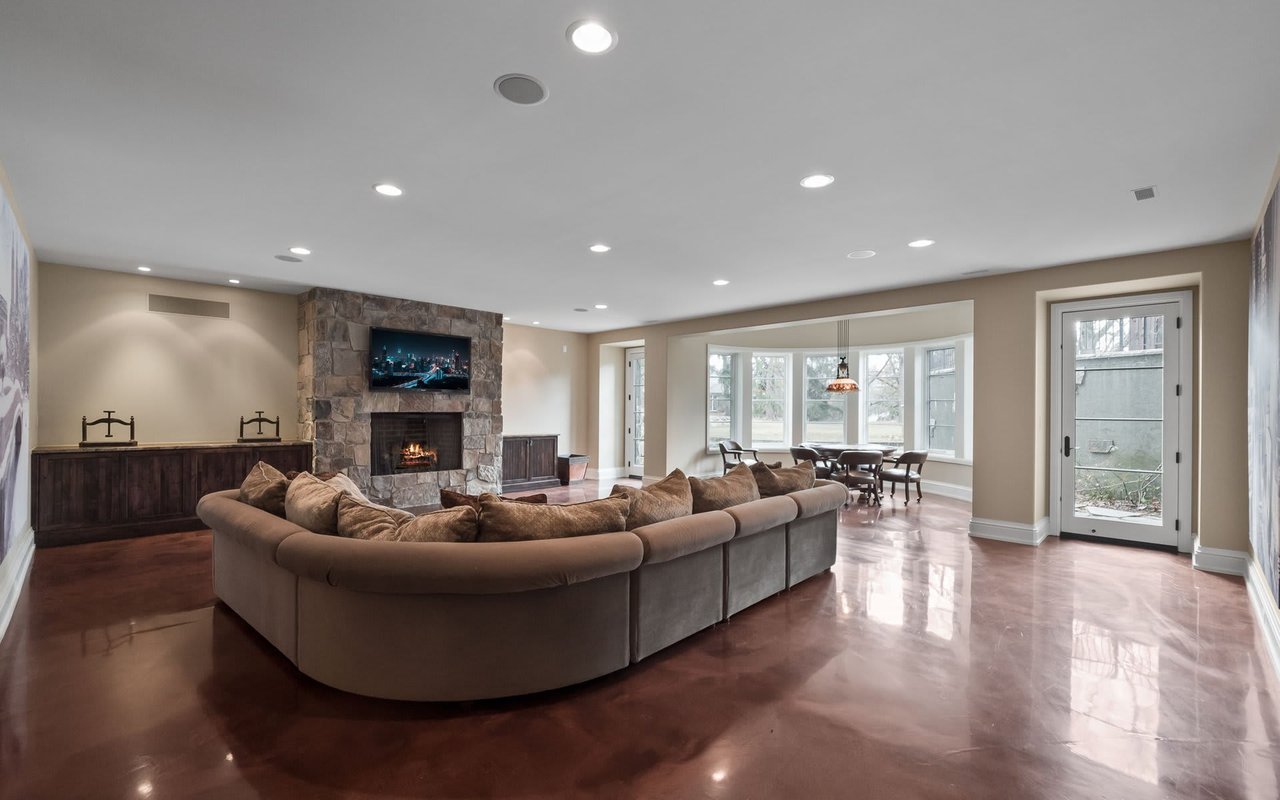 26565 Scenic Drive
