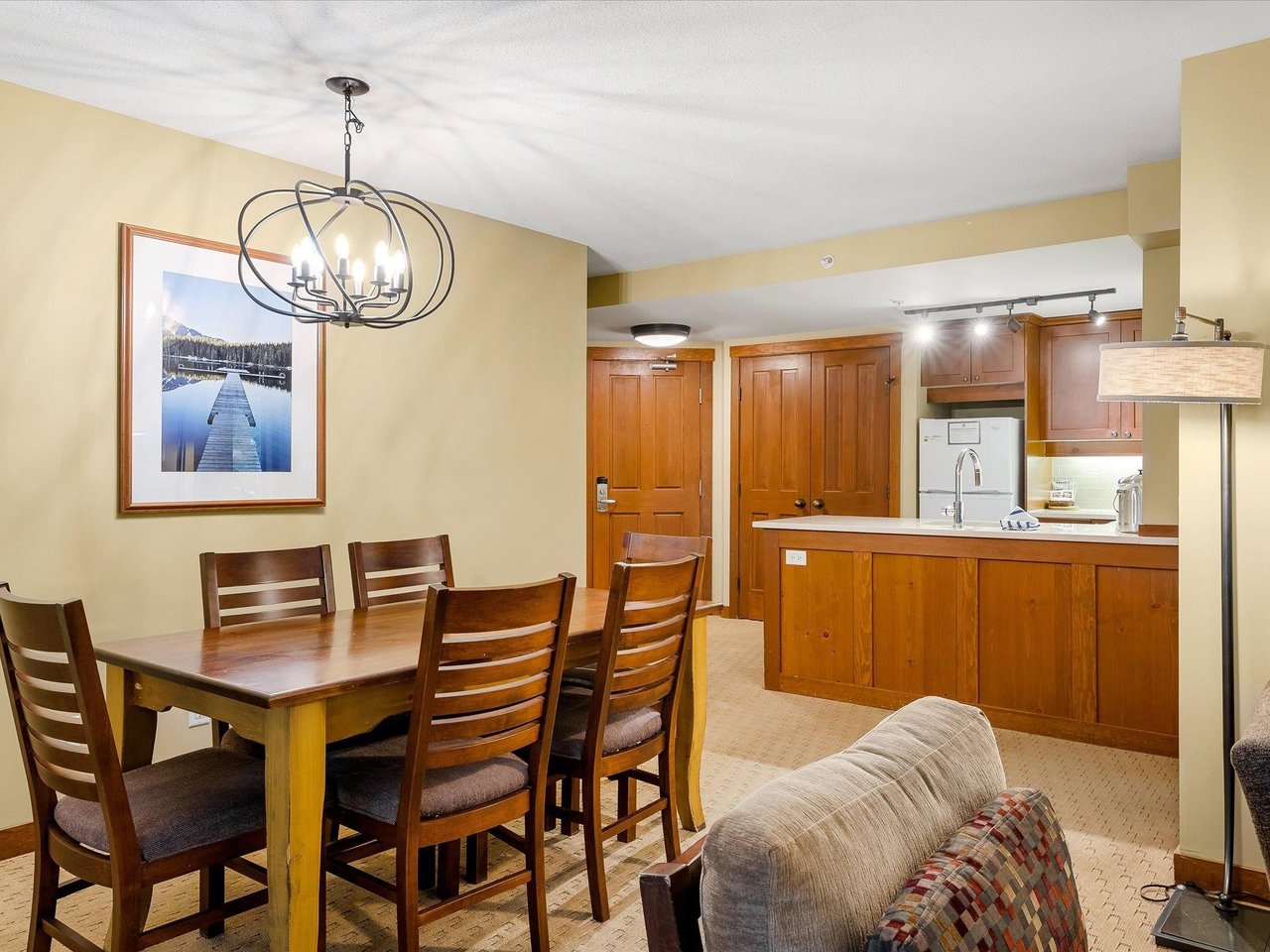 205 G3-4653 Blackcomb Wy