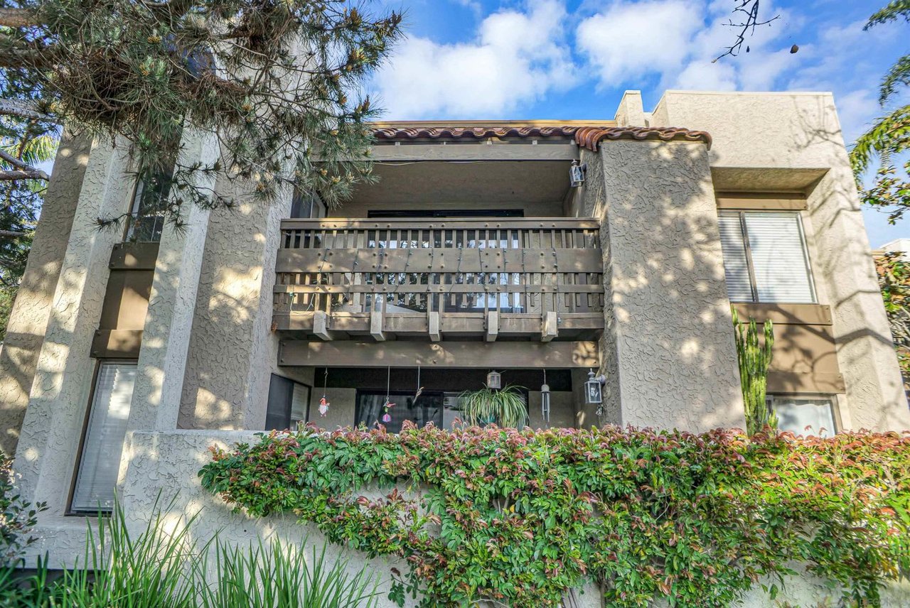 13755 Mango Dr, #211