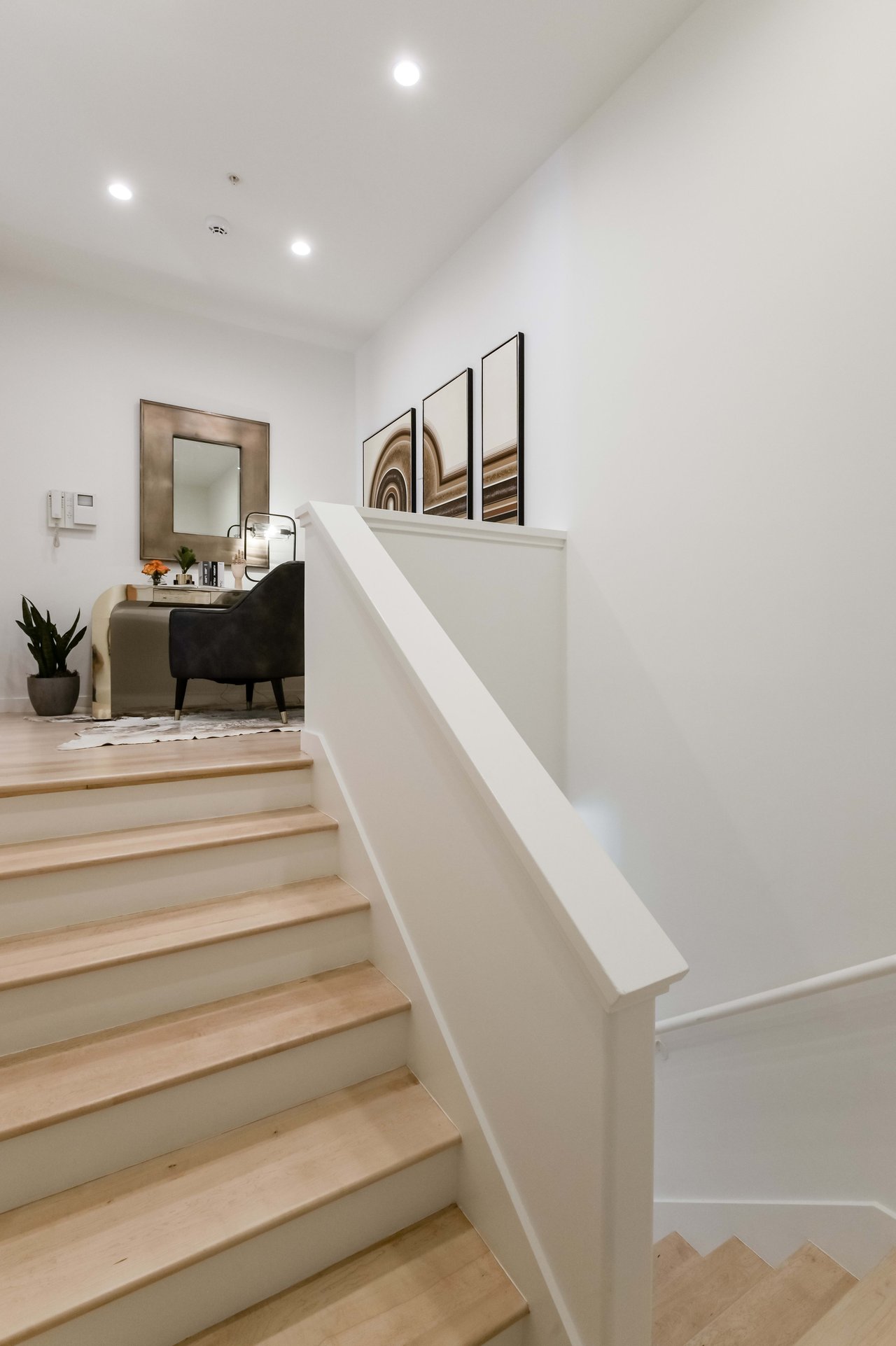 Three Bedroom Condo near 24th St Corridor, Noe Valley