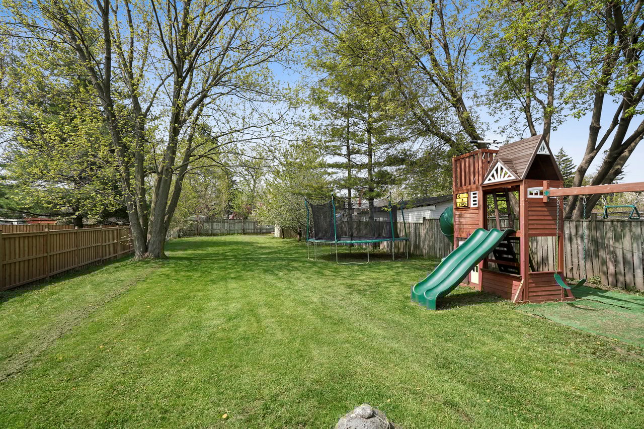 1414 Cawthra Rd