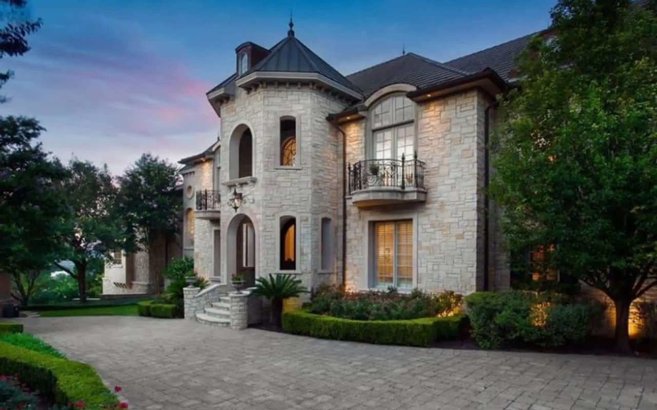 Austin Million-Dollar Home Sales Soar As Wealthy Buyers Flood Market