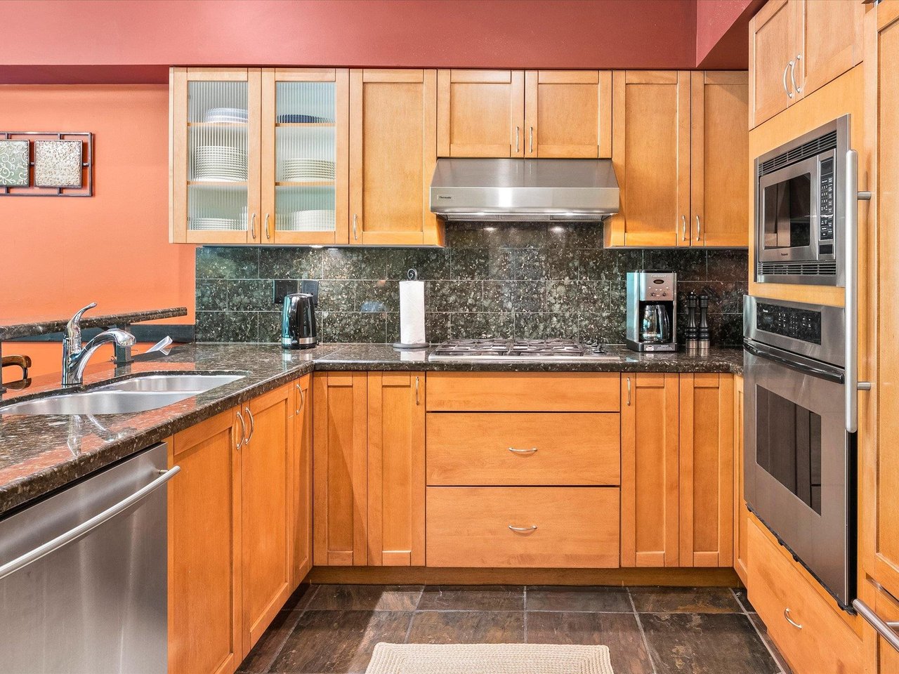 4823 Casabella Cres