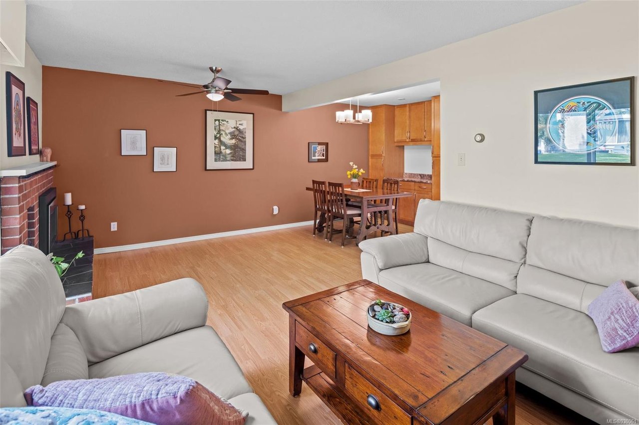 69-3987 Gordon Head Rd
