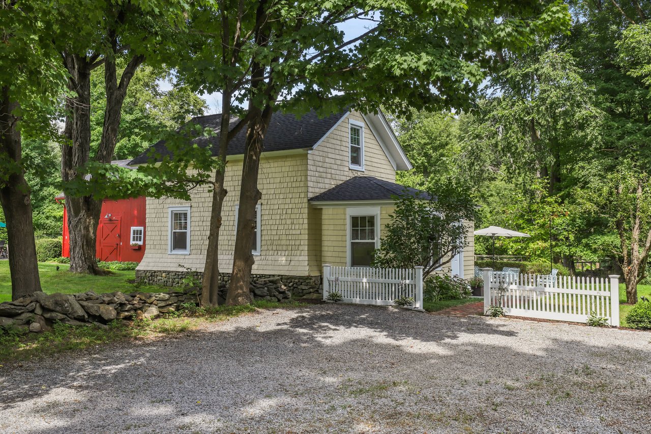 14 West Lane