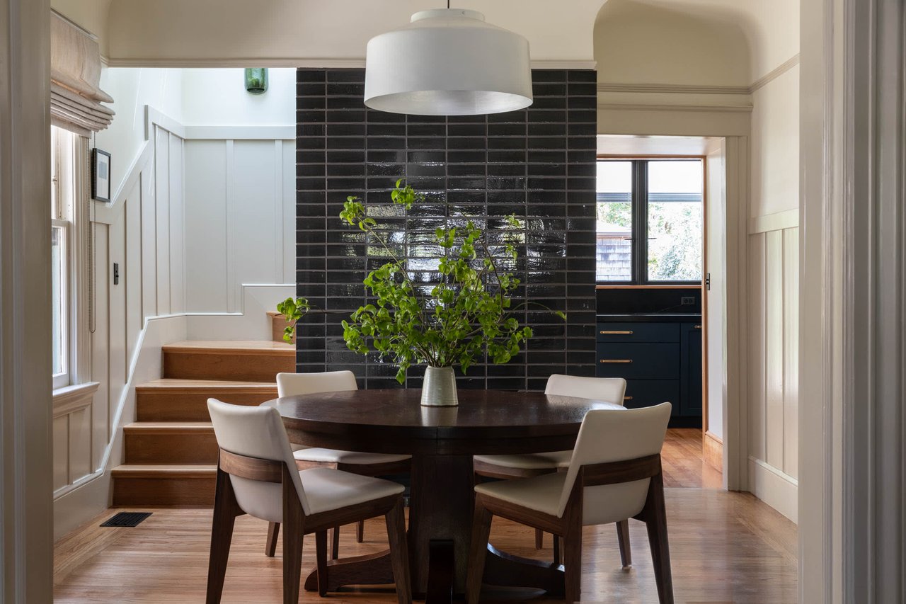 GET TO KNOW DECOROTATION INTERIORS