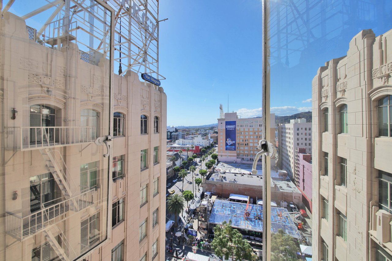 6253 Hollywood Boulevard, Unit 1105