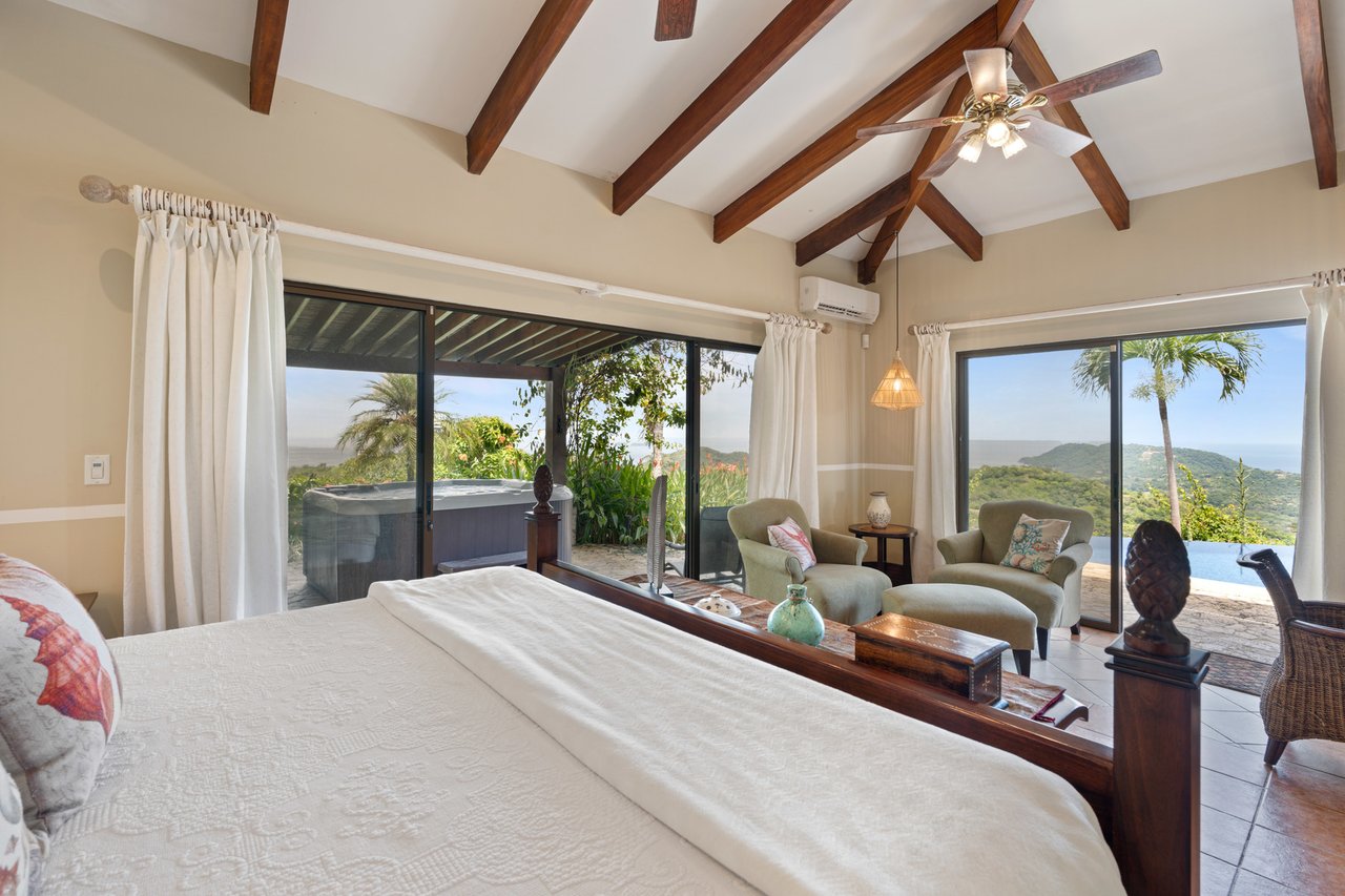 Mediterranean Villa Infinity Pool, Flamingo, Guanacaste