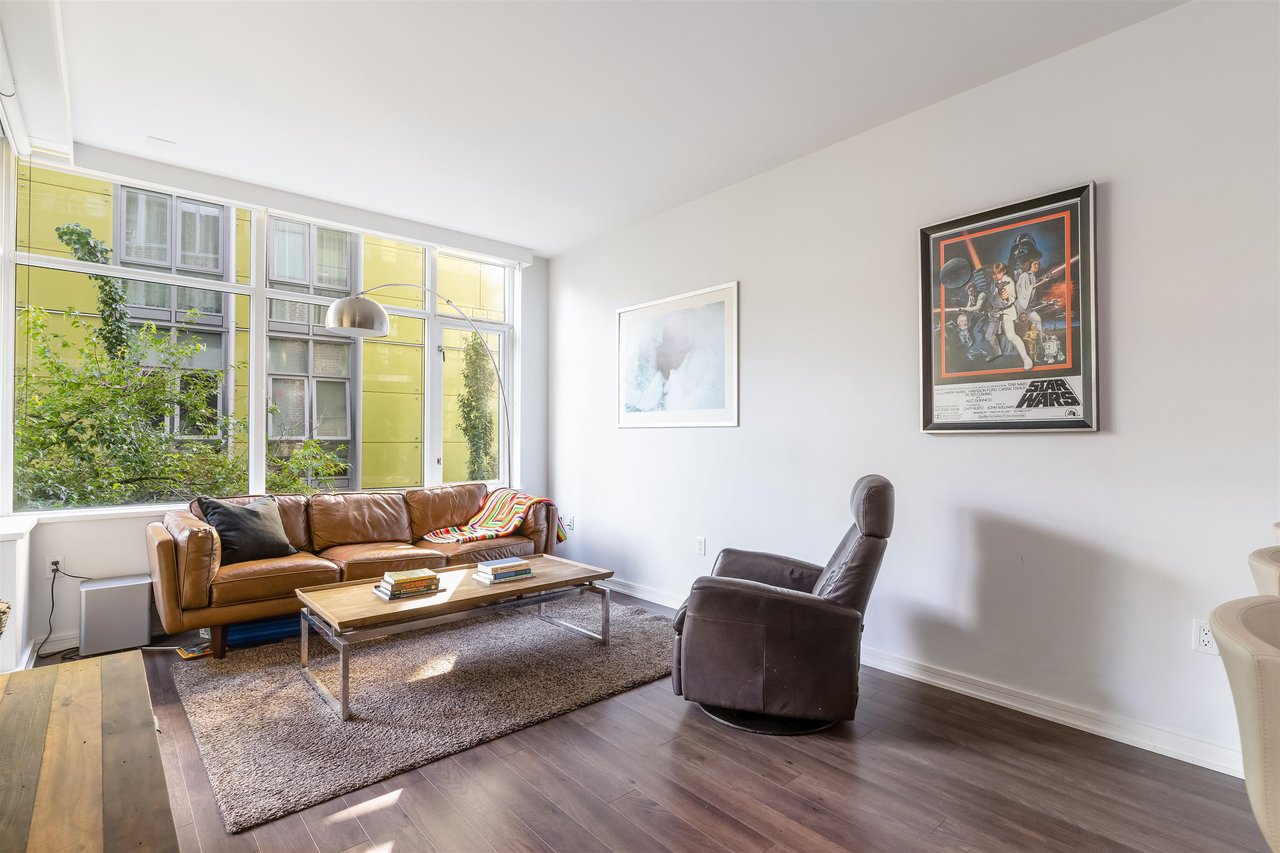 201-181 W 1st Ave