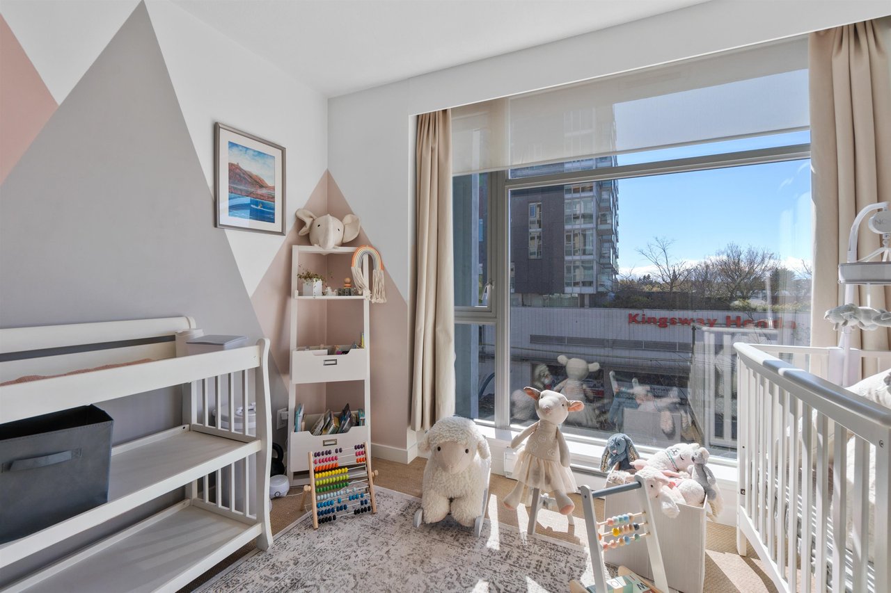509-328 E 11th Ave
