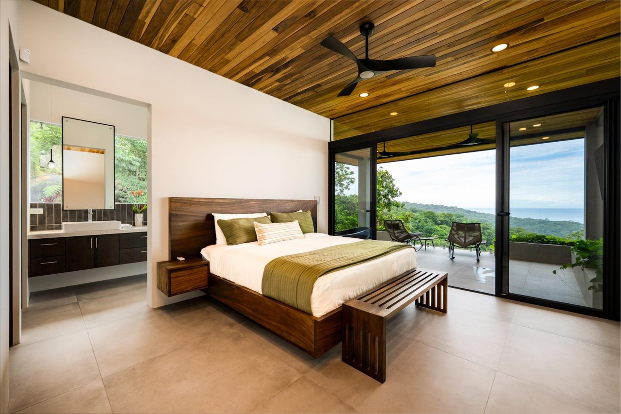 Secluded Tropical Modern Estate, Dominical, Puntarenas