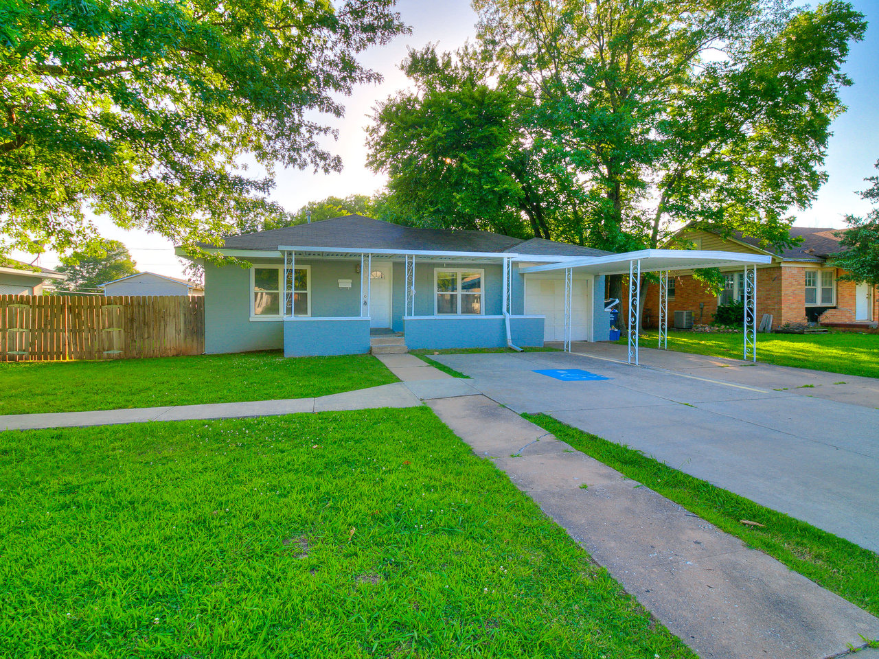 1804 N Park Ave.