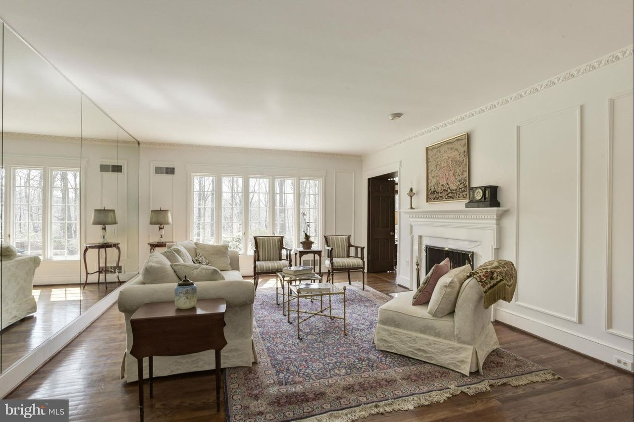 1 PETTIT CT