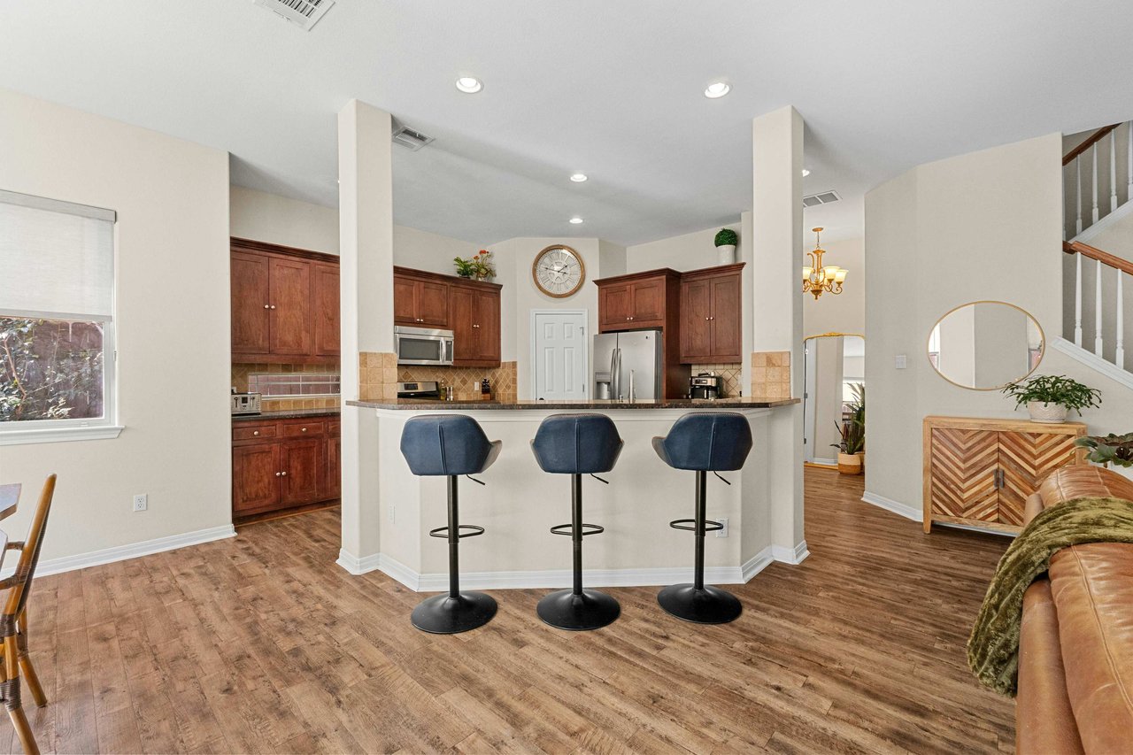 Modern Crestview Two-story Home: Updated Primary Bath, New Roof – Investor Friendly!