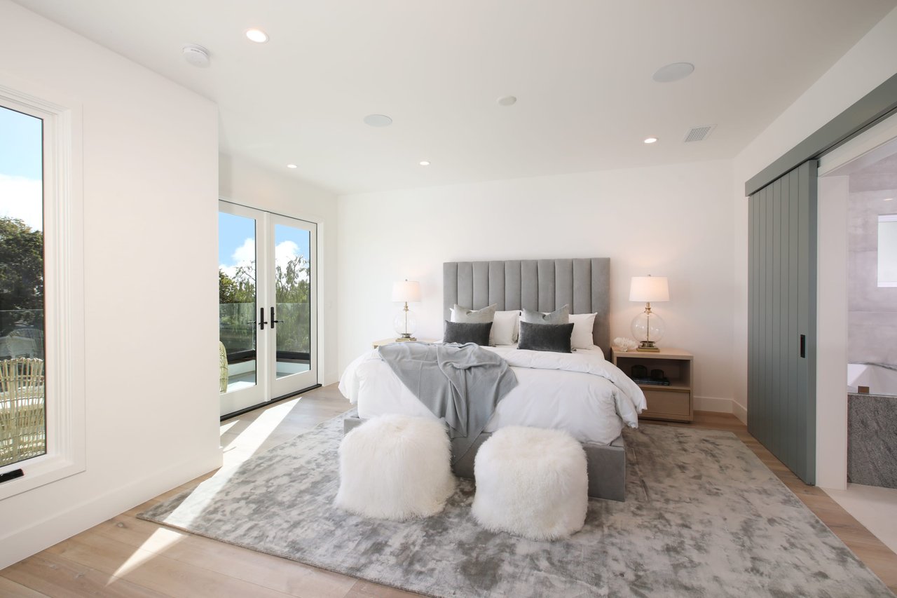 309 Poinsettia Avenue