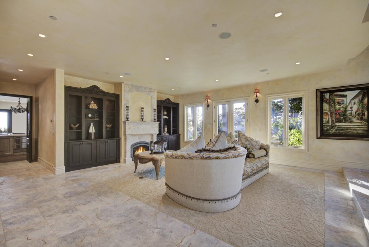 3108 Flavin LN