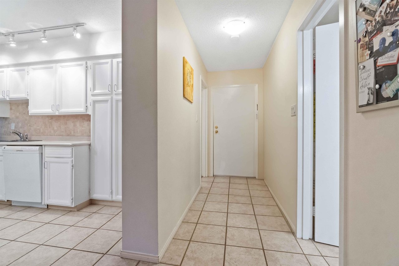 310-2255 W 8th Ave