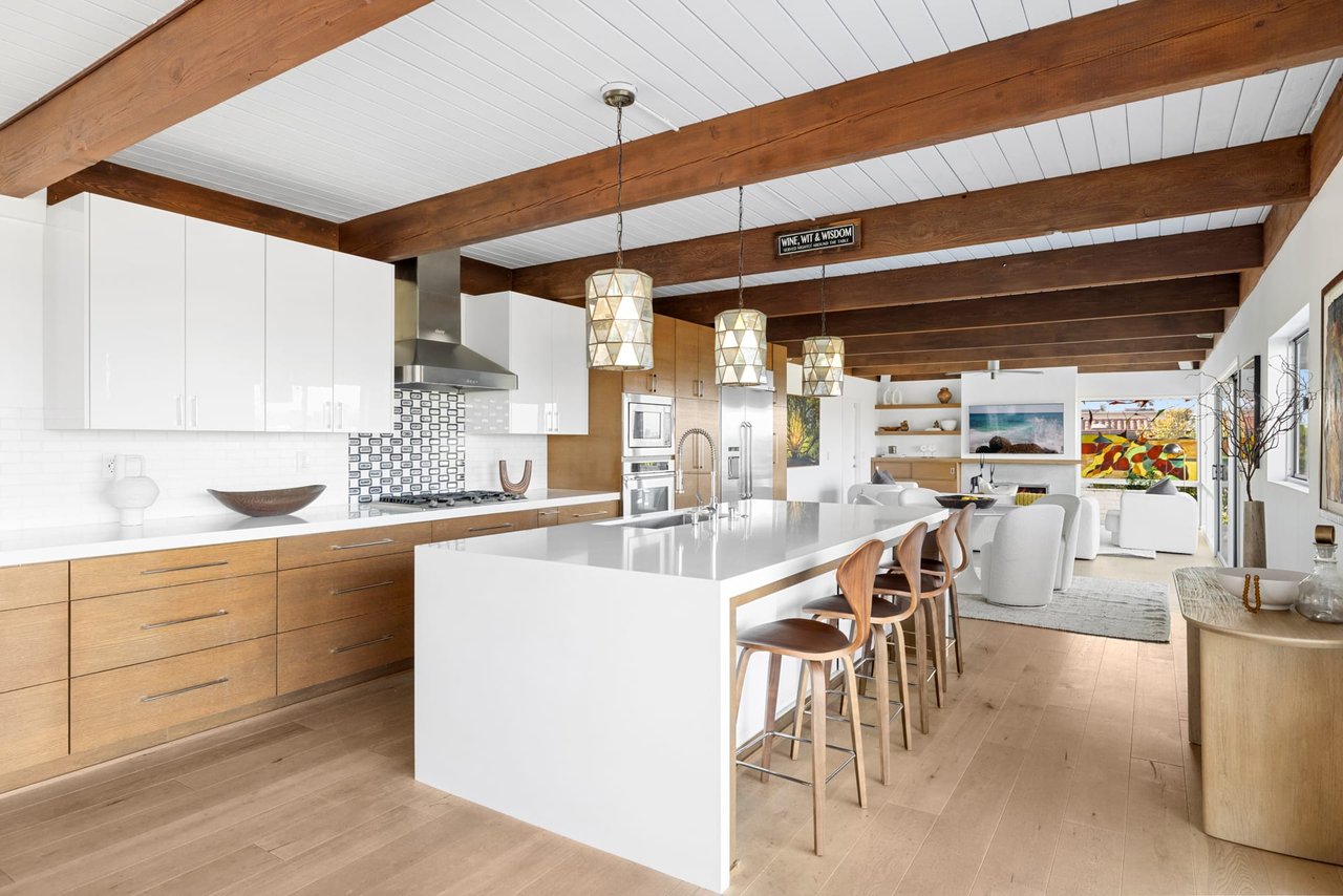 1600 Galaxy Drive