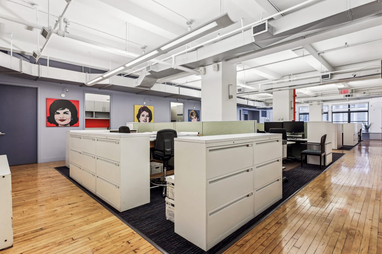 135 W 27Th St - Office Unit