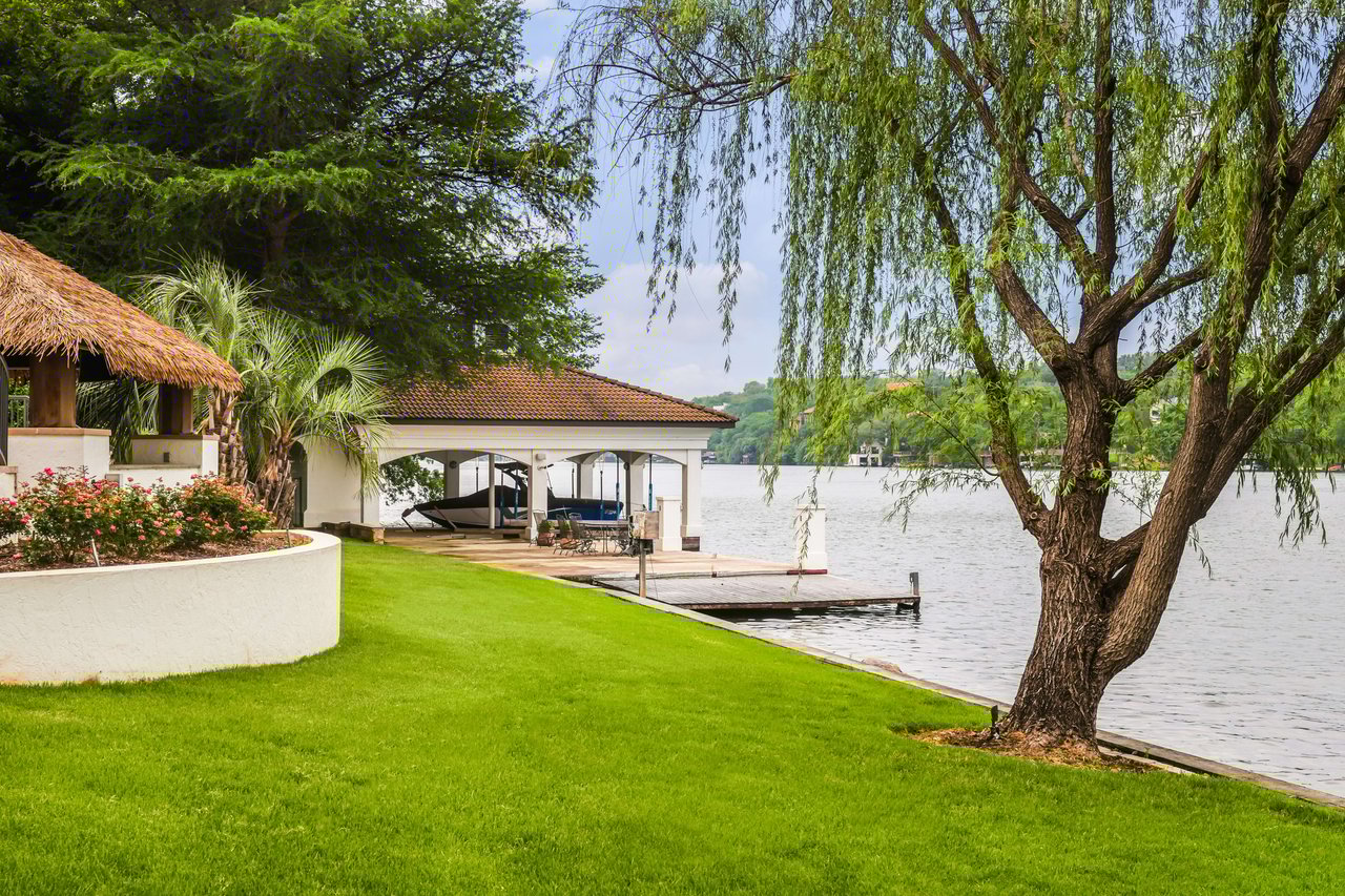4009 Rivercrest Drive