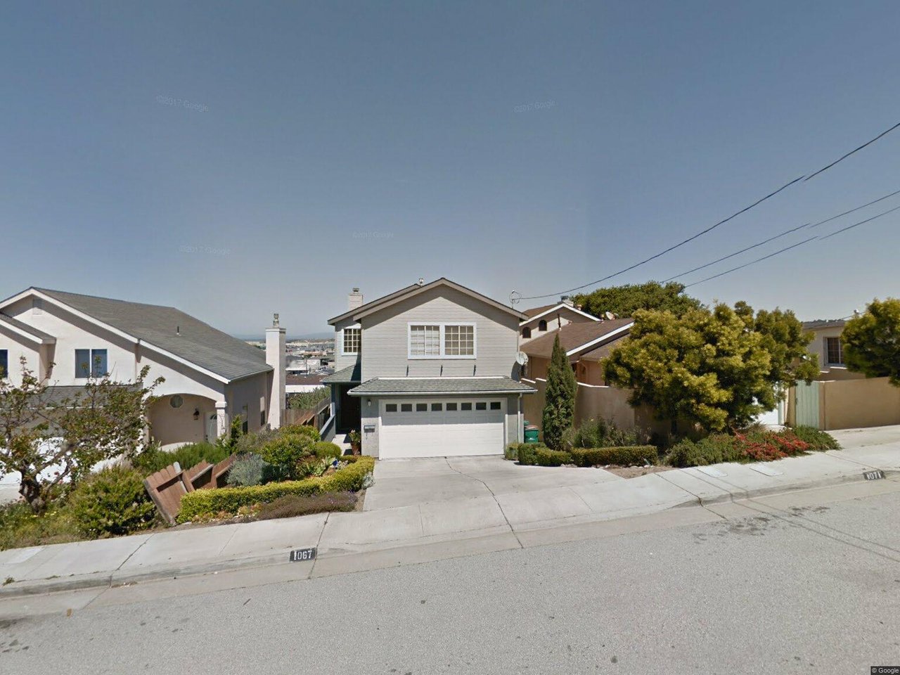 1067 Amador Ave