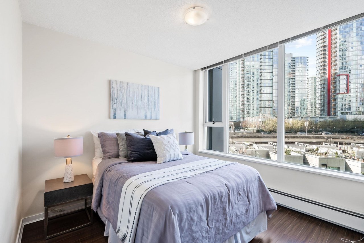 702-633 Abbott Street, Vancouver