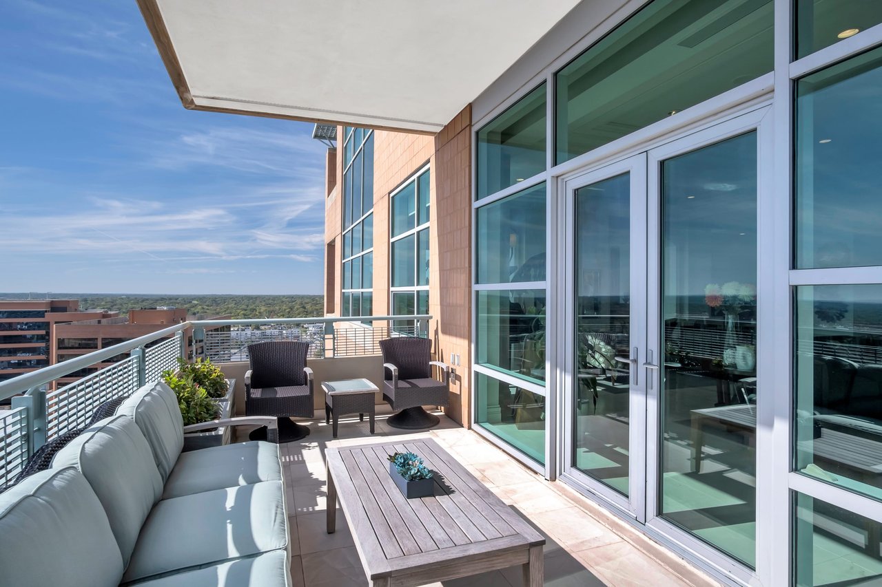 Exquisite Penthouse Unlike Any Other in Contention, Represented Buyer