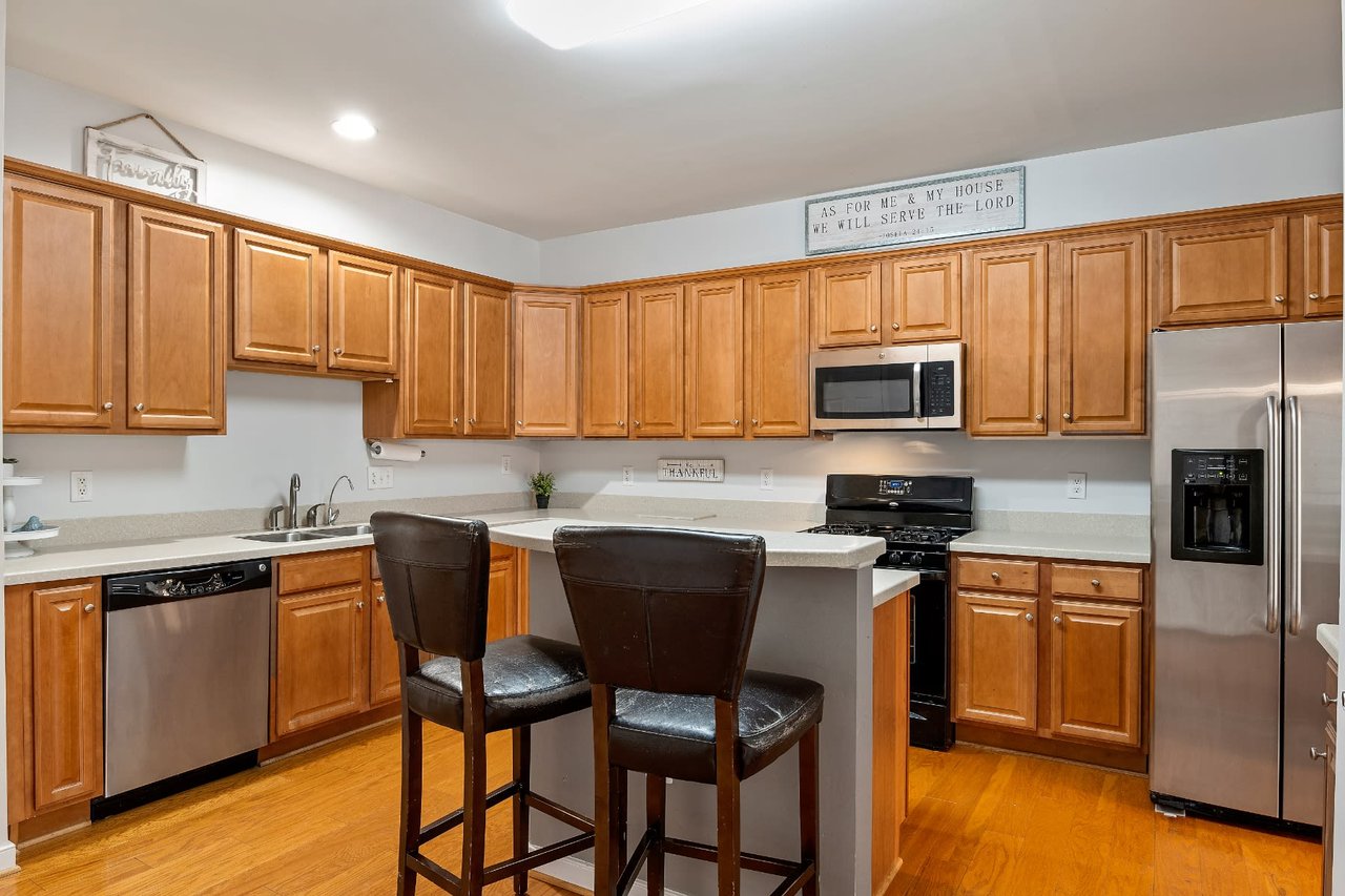 704 Abbey Village Circle