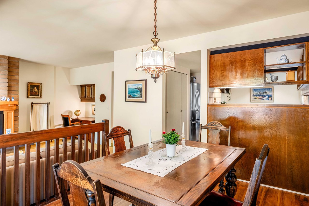7-4957 Marine Dr