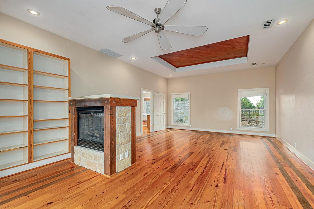 7390 Preston Road in Denison Has Just Hit the Market
