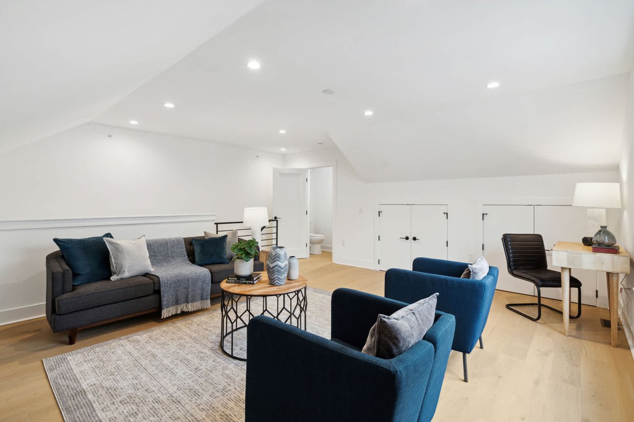 Torresdale Manor