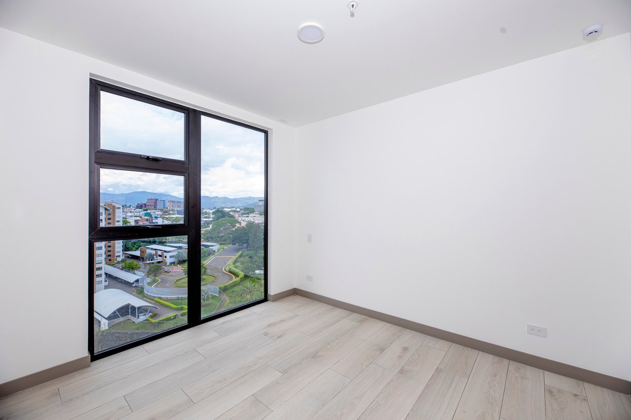 Corner Penthouse Nucleo Sabana, San Jose