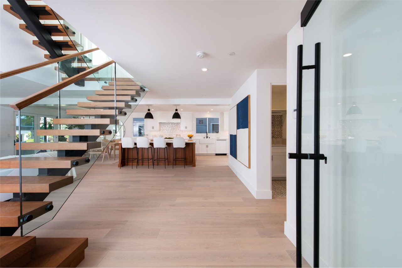312 Jasmine Avenue Unit: 1