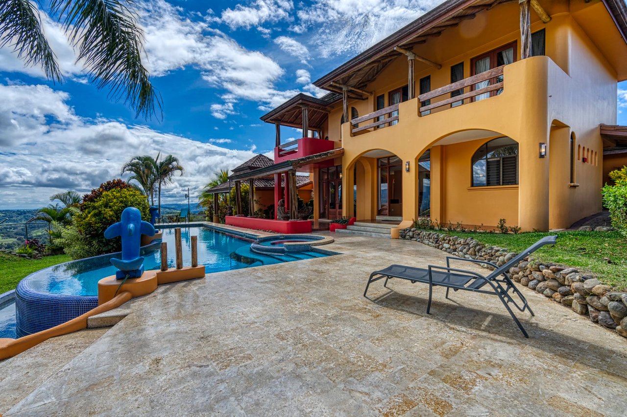 Luxury with Altitude 5 Bedroom Ocean & Mountain View Home 