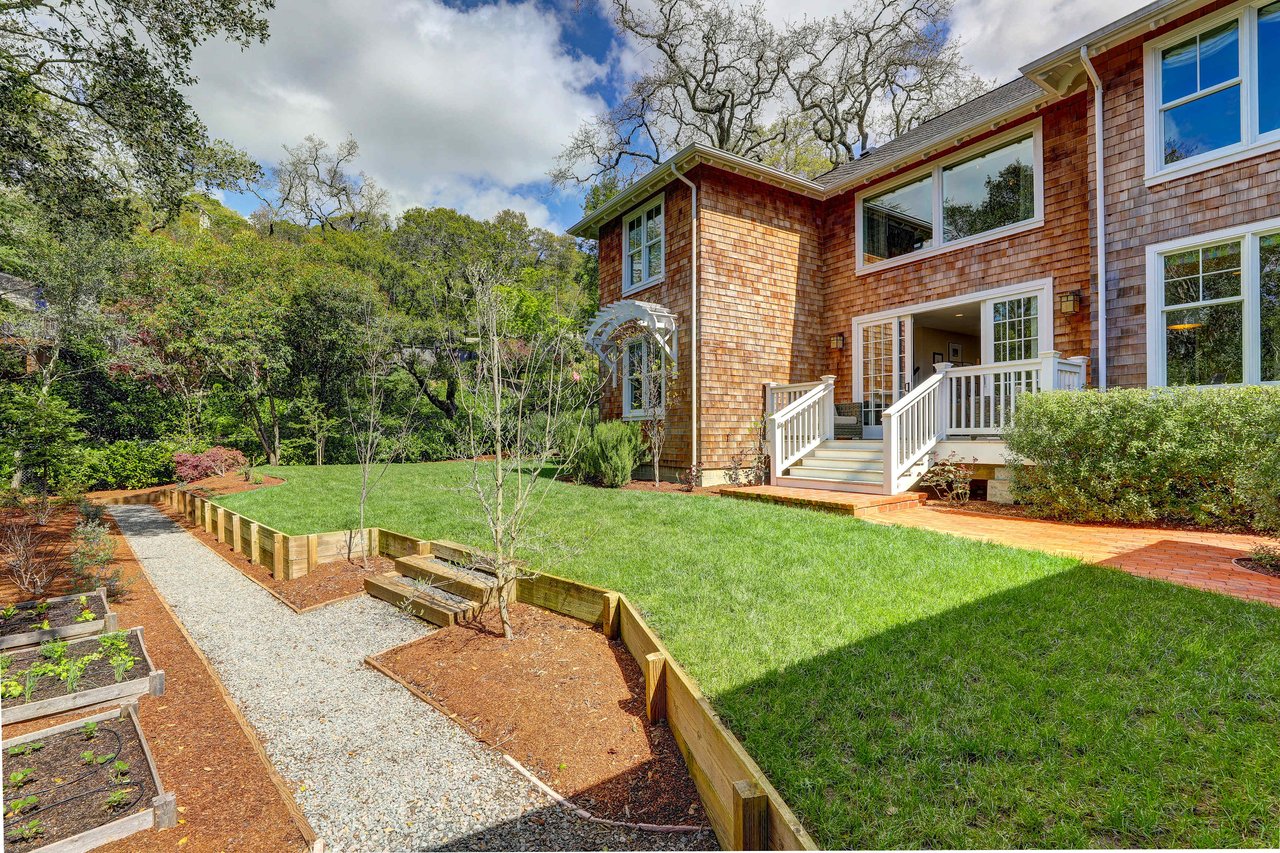 186 Prospect Ave