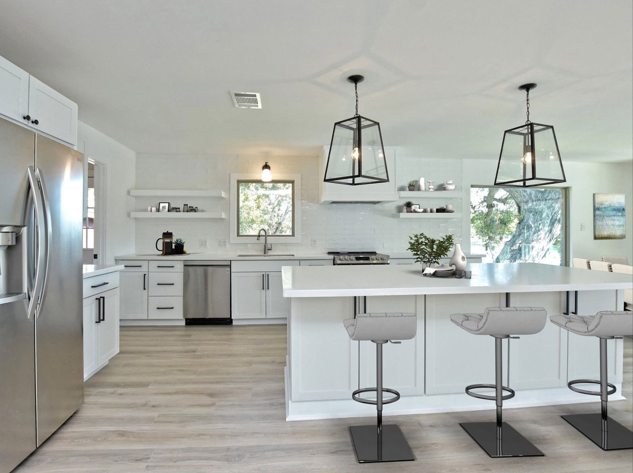 2642 Williams Lakeshore