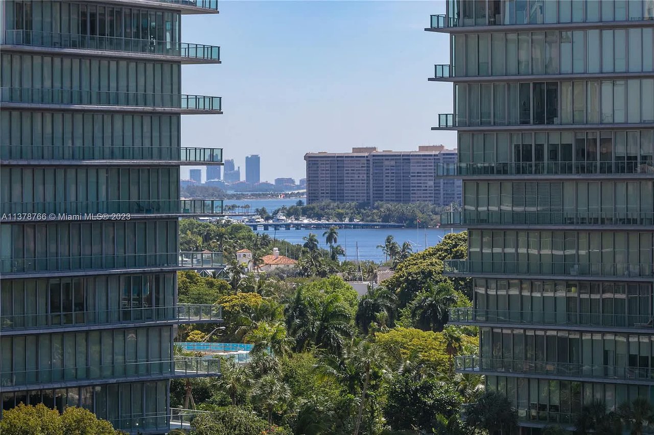 Park Grove Residences #1005