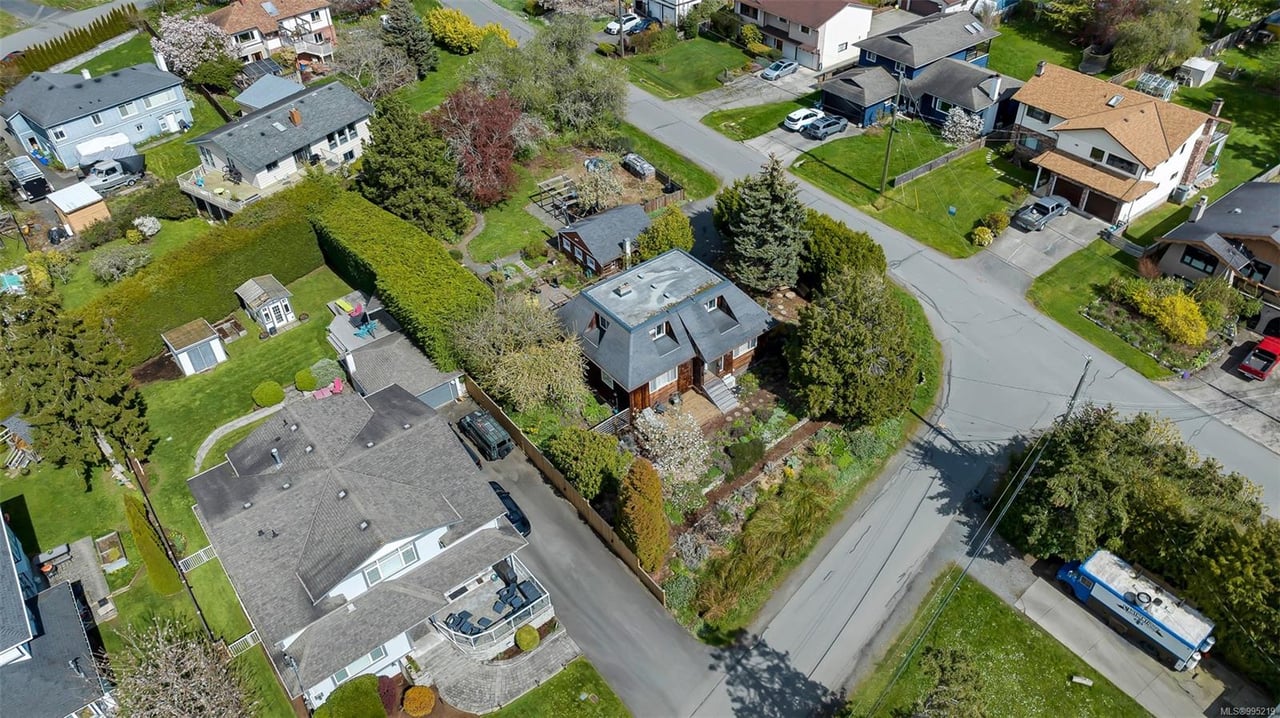 36 Tovey Cres, View Royal