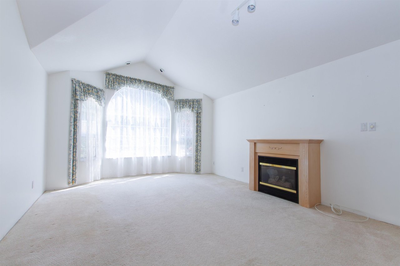 40038 Plateau Dr