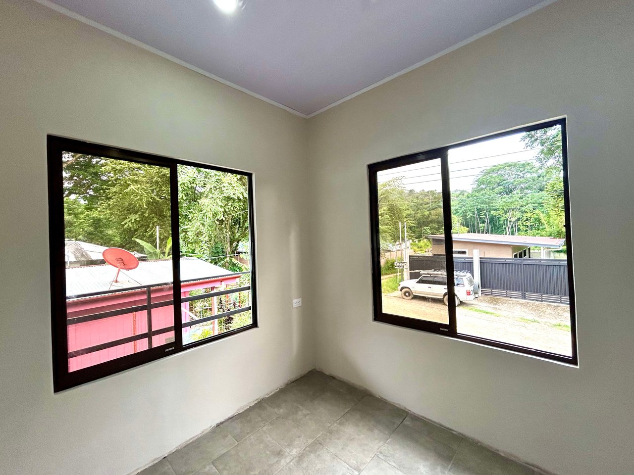4-Units Mini Apartment In Uvita, Potential Rental income