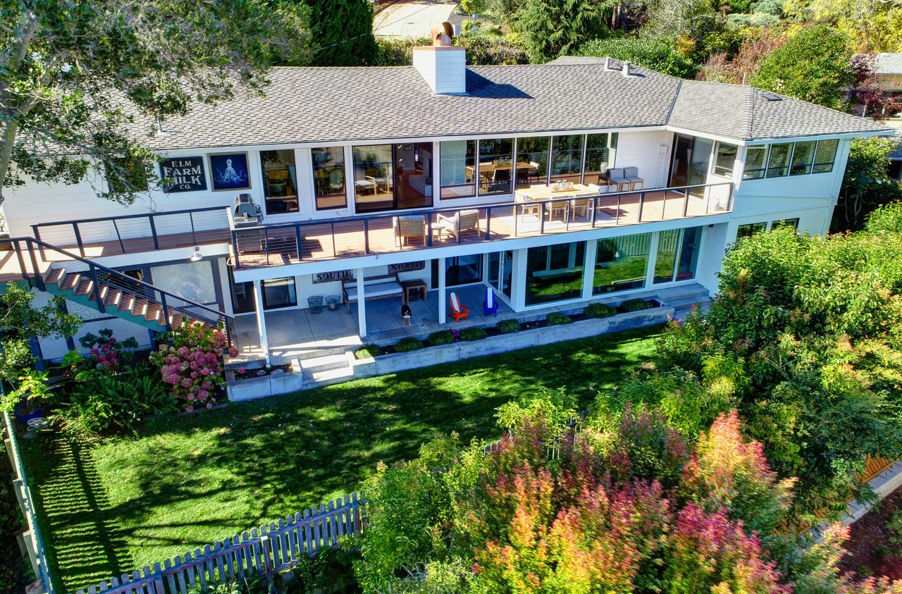 Newly Remodeled Home with Bay Views 