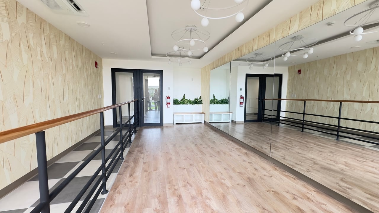 High Floor City View Condo, San Jose