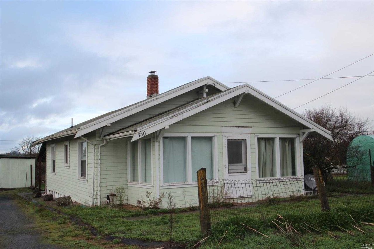740 Bailey Ave